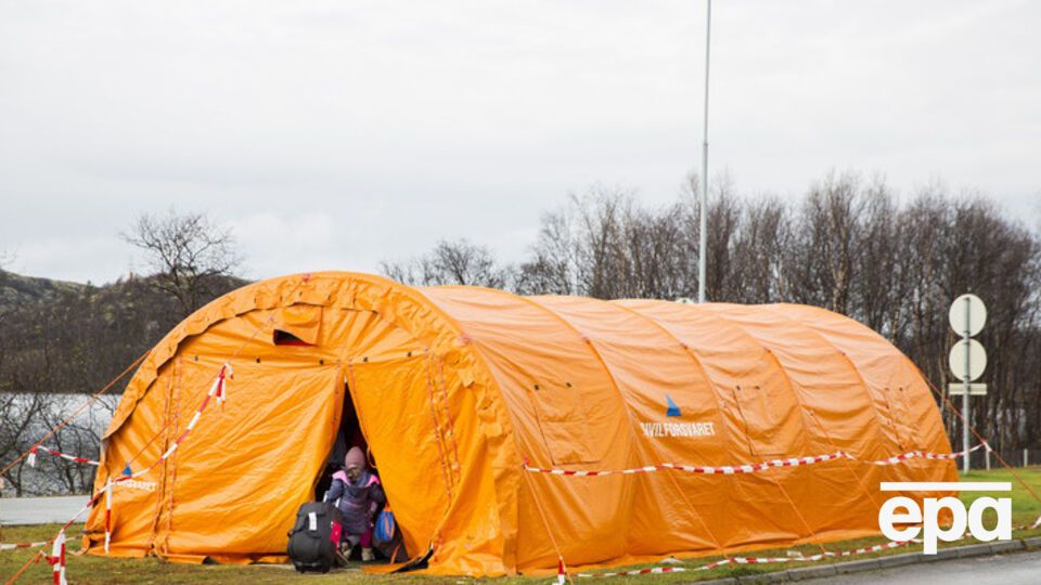 Временное жилье для беженцев в пункте Сторског на российско-норвежской границе