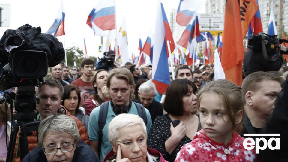 Оппозиция обвиняет Путина в очередной военной авантюре