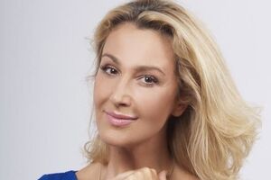 Егорова села с мужем за стол переговоров?