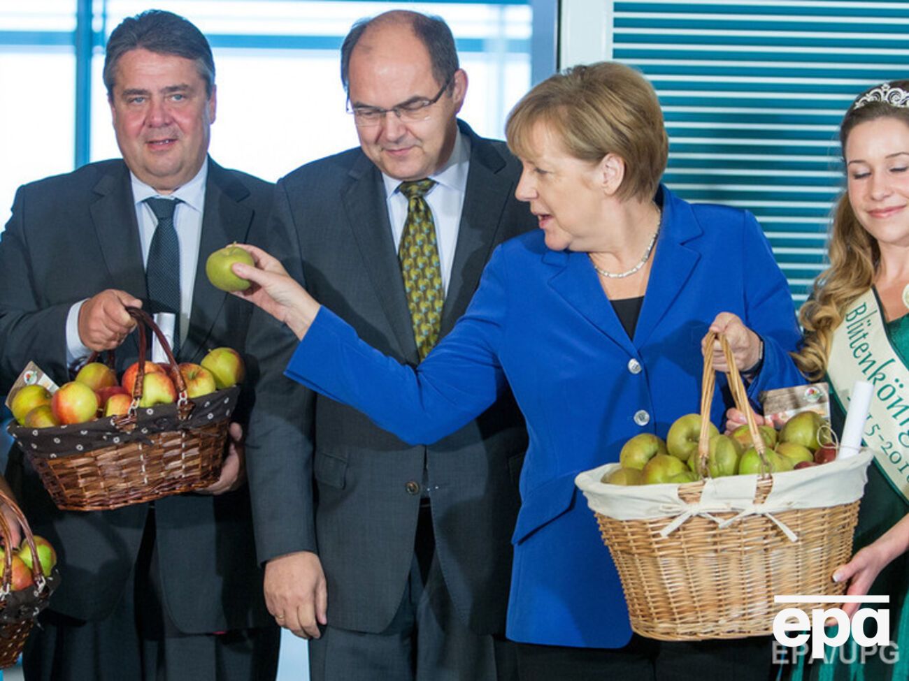 Гудков:&nbsp;Коллеги никак не могут догадаться, в чем же причина подорожания еды в России