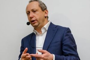 Рабинович: Вы когда-нибудь видели, как когда-то восьмая по величине экономика в мире сжималась до условно сороковой в кратчайшие сроки?