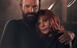 Стинг и Милен Фармер показали романтическую историю, полную страсти
