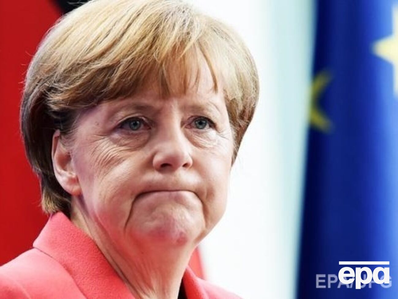 В Европе продолжают настаивать на выводе войск и незаконных наемников с Донбасса и возвращении Киеву контроля над российско-украинской границей, подчеркивает Меркель