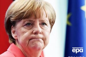 В Европе продолжают настаивать на выводе войск и незаконных наемников с Донбасса и возвращении Киеву контроля над российско-украинской границей, подчеркивает Меркель