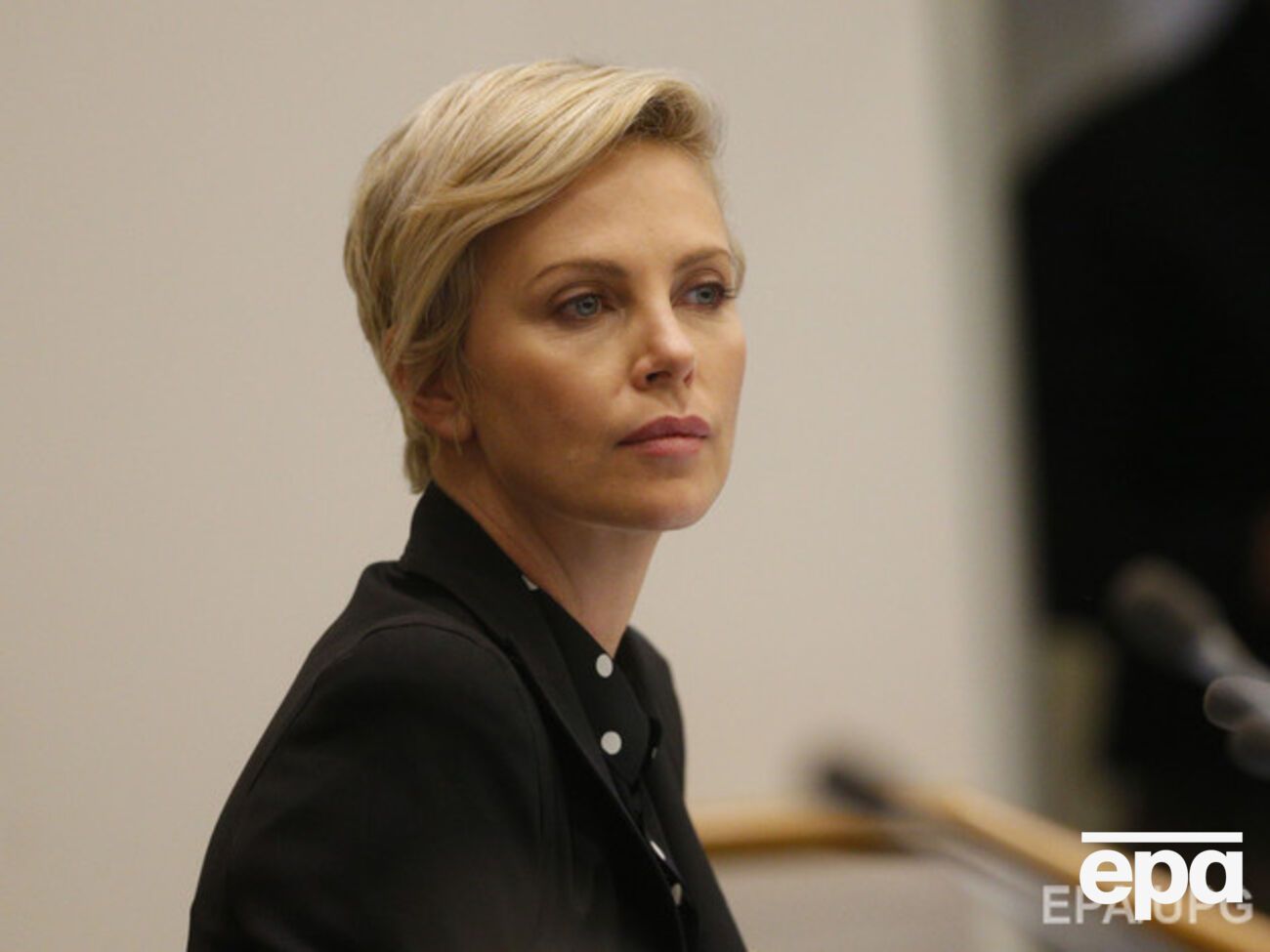 Терон готова исполнить "мужскую" роль