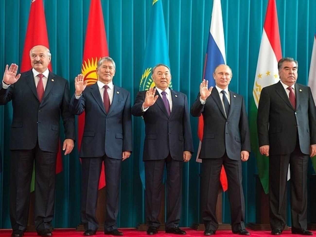 Путин призвал президентов постсоветских стран совместно противостоять терроризму