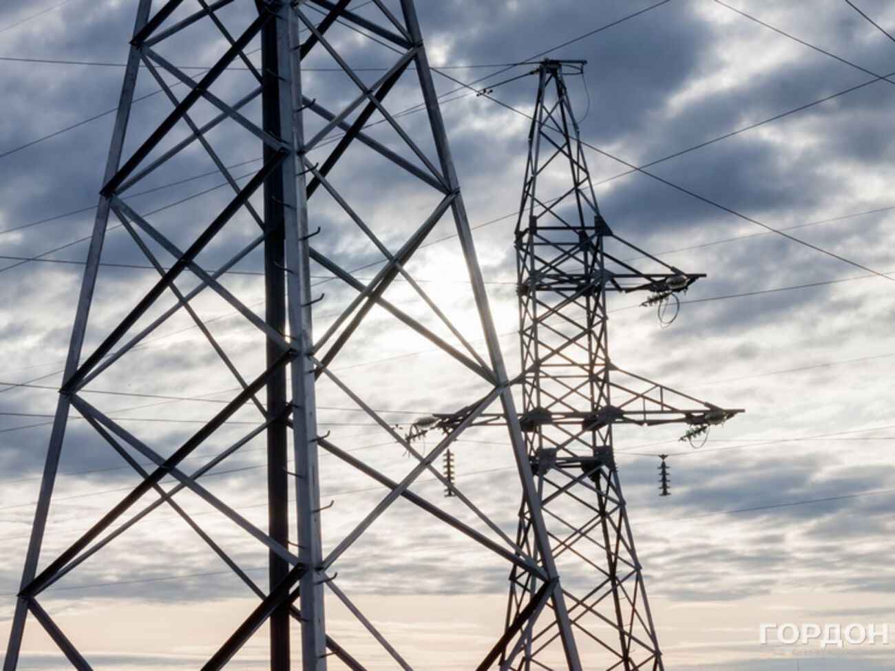 Электрики не могут начать восстановление линий электропередач на оккупированной территории Донбасса