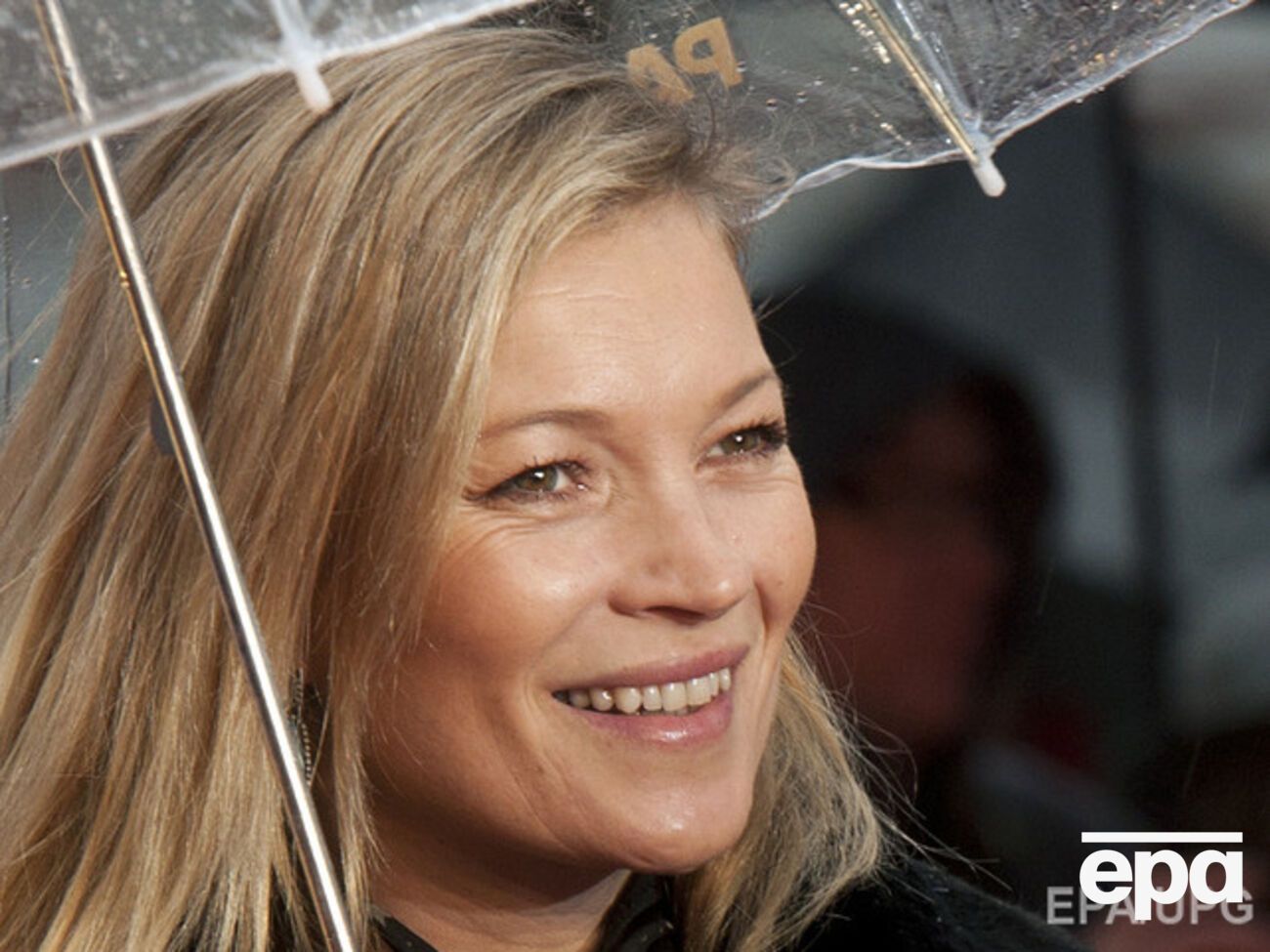 Мосс не смущает, что избранник младше ее на 13 лет