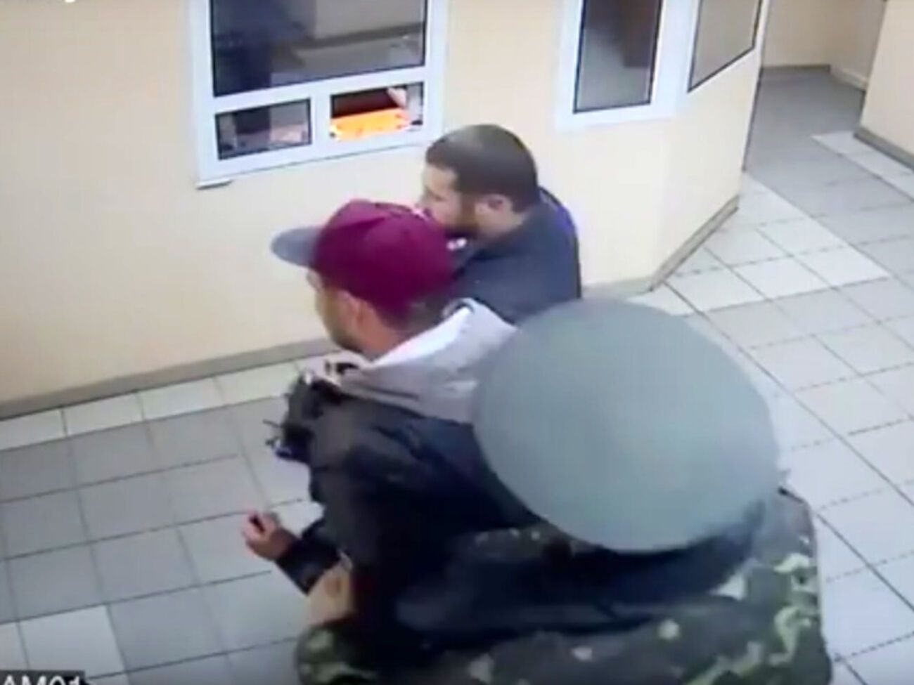 Съемочную группу программы "Схемы" силой привели в здание СБУ и заставляли писать признание в шпионаже