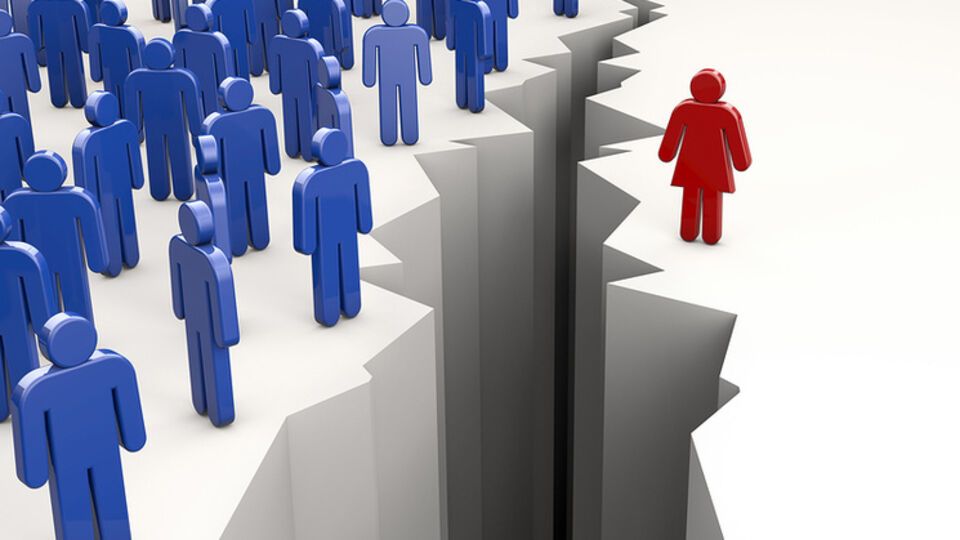 Elle снял ролик о проблеме гендерного неравенства. Видео