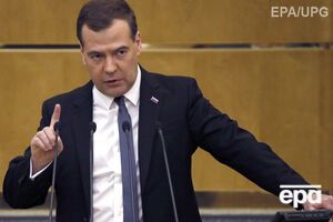 Медведев назвал позицию США "близорукой"