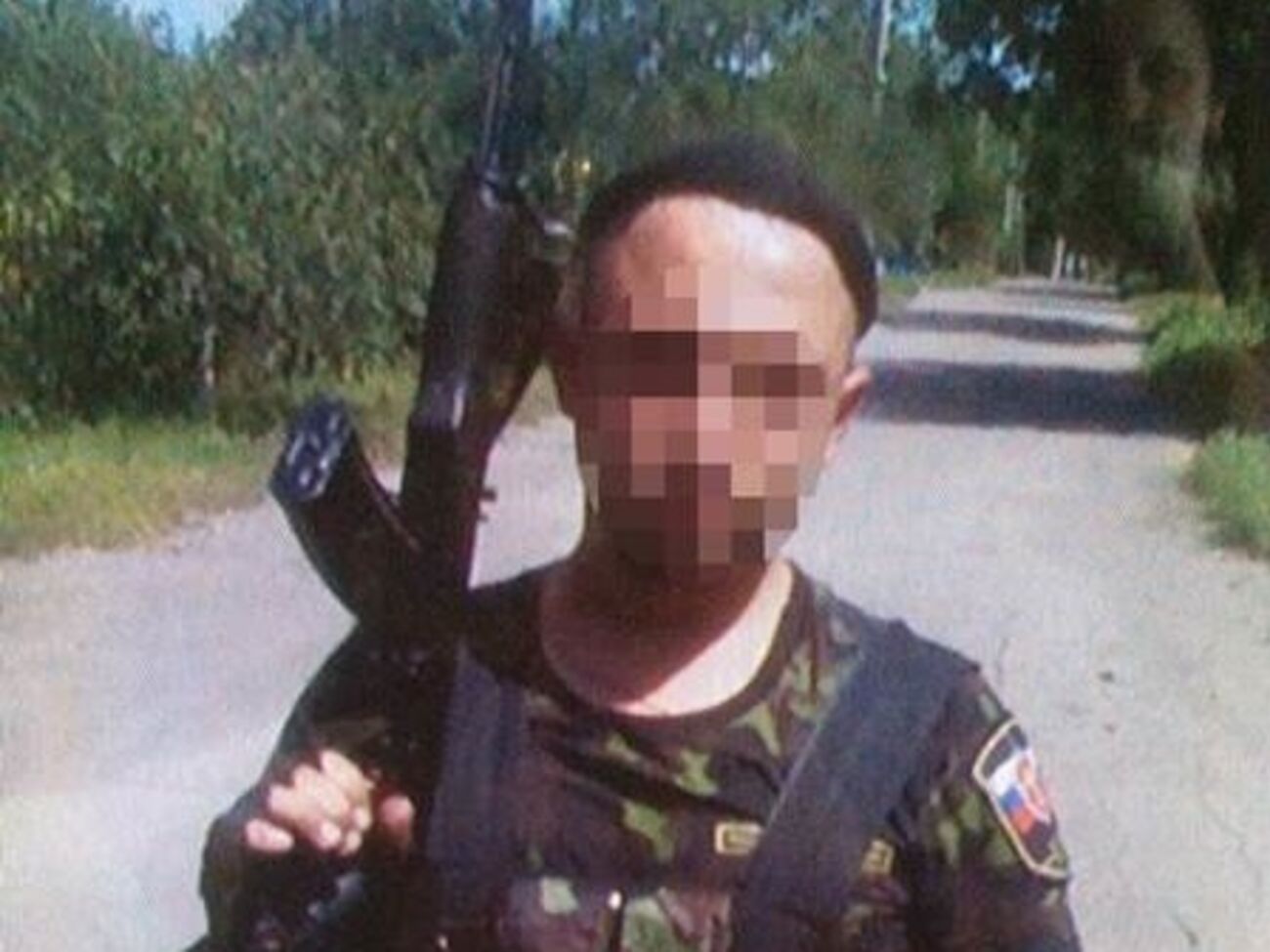 У боевика нашли фотографии, доказывающие его участие в "ДНР"