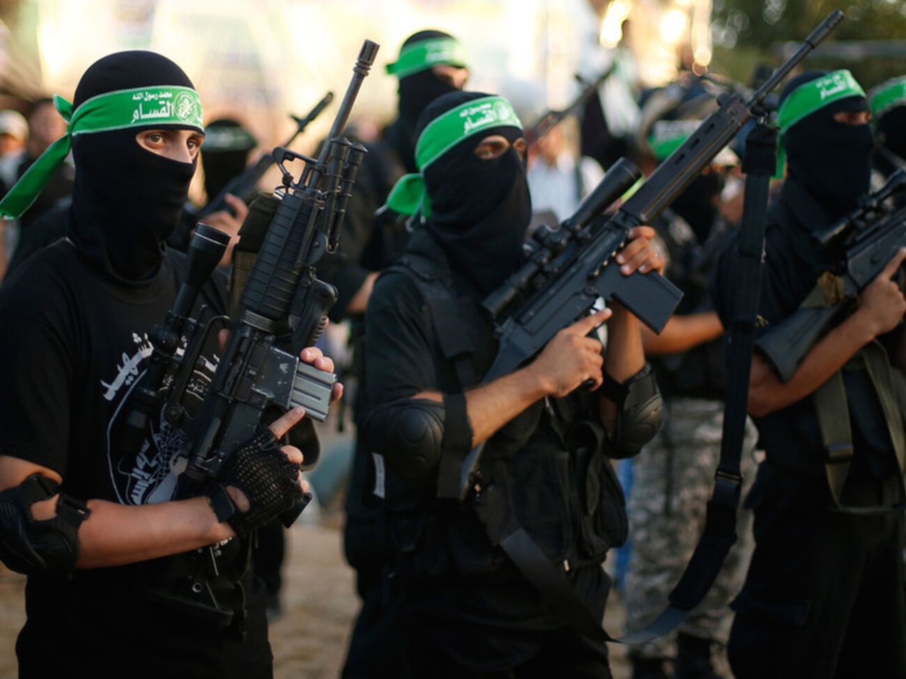 Террористы ИГИЛ открыли стрельбу на улице города Сейхат