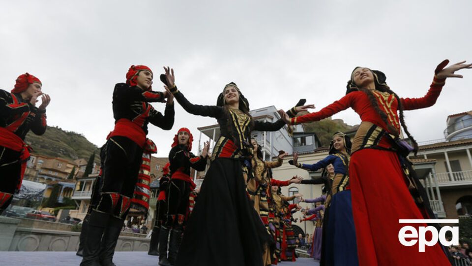 В столице Грузии отмечают традиционный народный праздник "Тбилисоба"