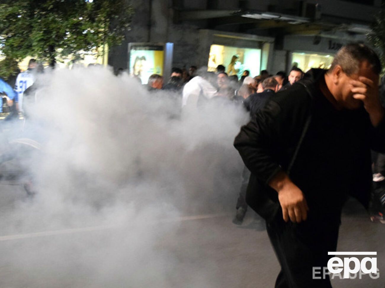 В столице Черногории произошли столкновения демонстрантов с полицией. Фоторепортаж