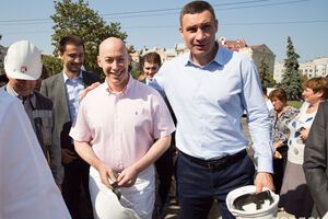 Киевский городской голова Виталий Кличко и депутат Киевсовета Дмитрий Гордон