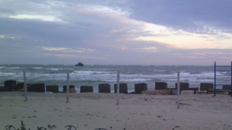 Зубко: Принято решение продолжить спасательную операцию