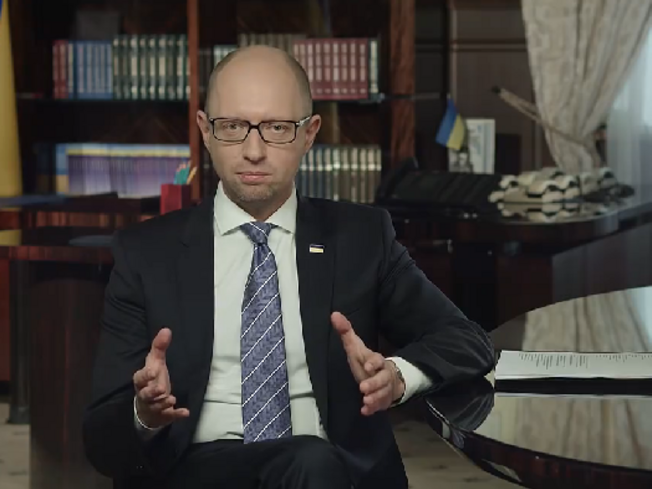 Яценюк: Сразу после получения мандата местные депутаты должны завершить программу субсидий