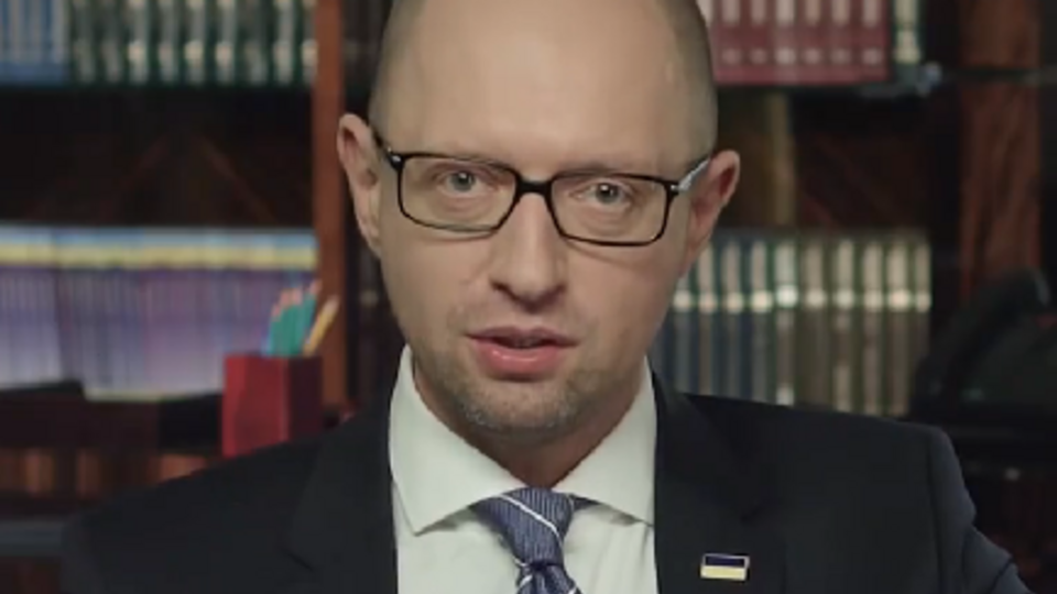 Яценюк – местным депутатам: Вы должны заняться проблемами тех людей, которые нуждаются в интеграции в нормальную мирную жизнь