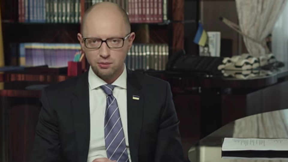 Яценюк – украинцам: В рамках бюджетной децентрализации масса финансового ресурса была передана вниз. Вы должны требовать от местной власти подотчетности и прозрачности использования этих средств