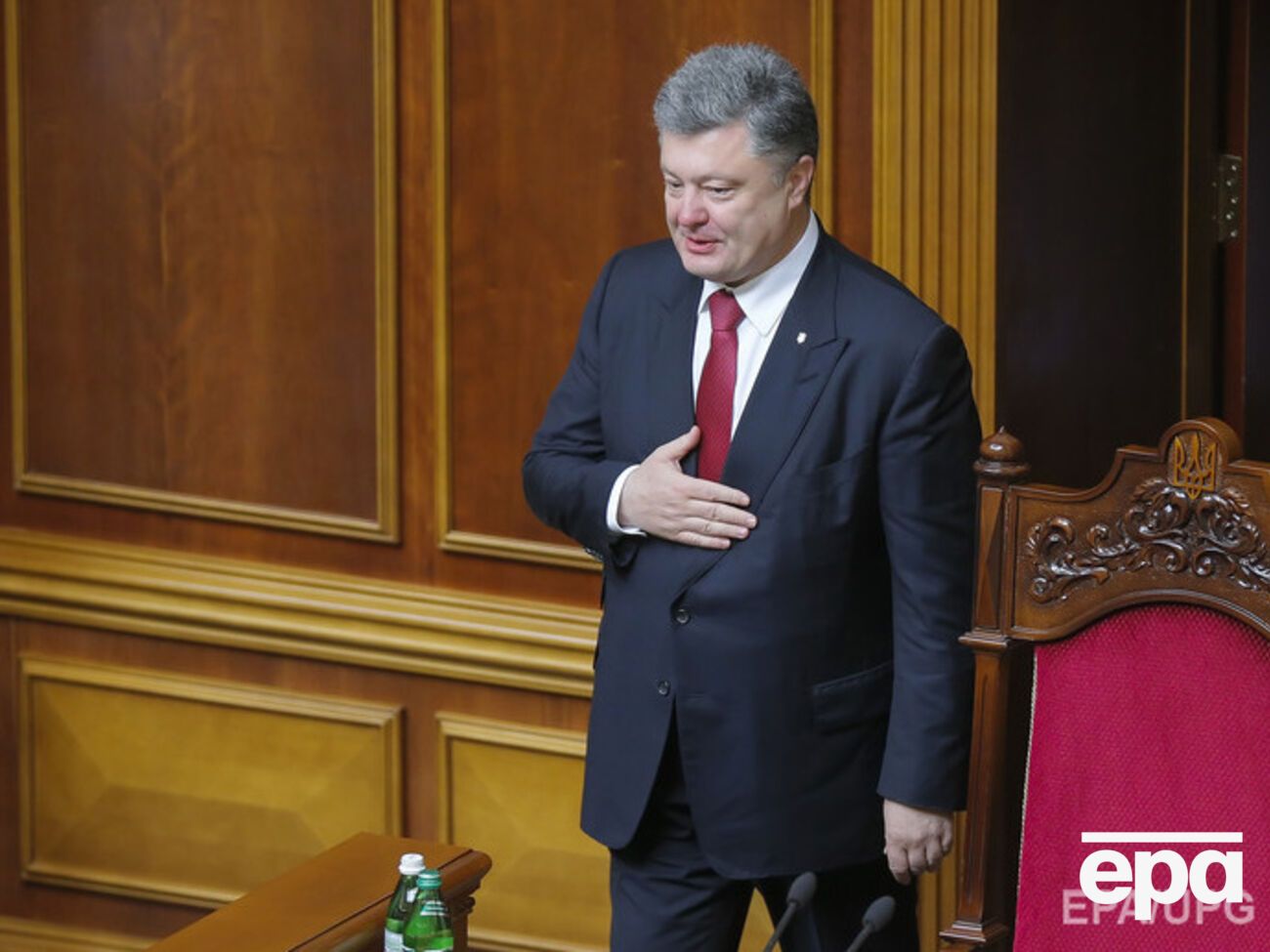 Порошенко призвал не вестись на "троллинг" Захарченко