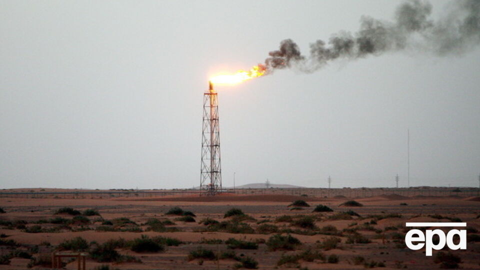 Саудовская Аравия накопила рекордные запасы нефти