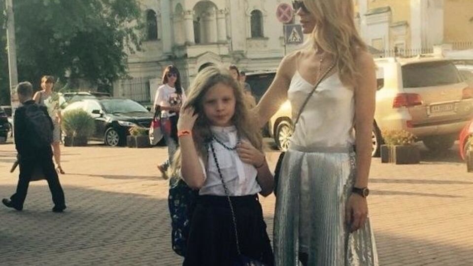 Фреймут дочери: Либо ты, либо я!