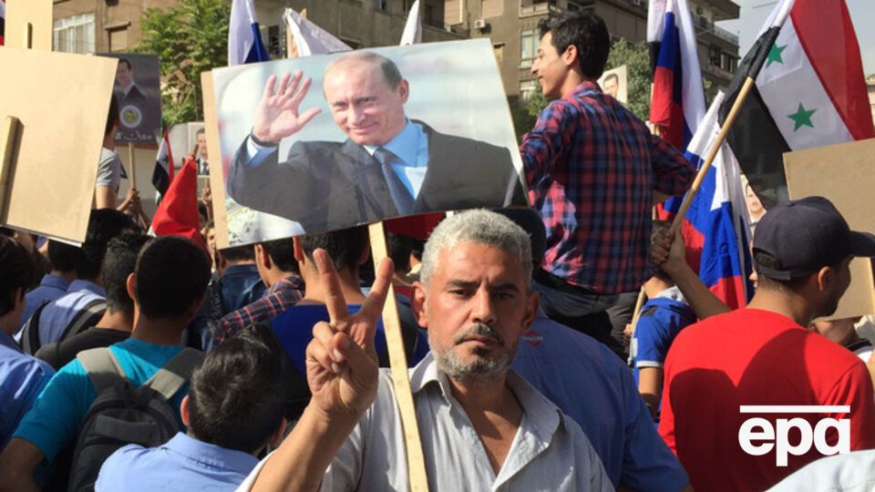 Пророссийский митинг в Дамаске, у здания посольства России