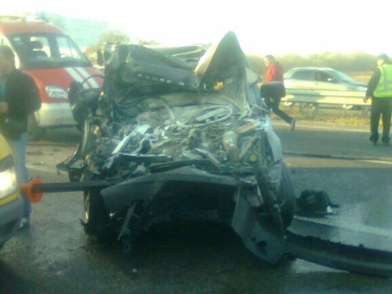 В результате ДТП автомобиль Зварича столкнулся с грузовиком и загорелся, а грузовик&nbsp;&ndash; перевернулся