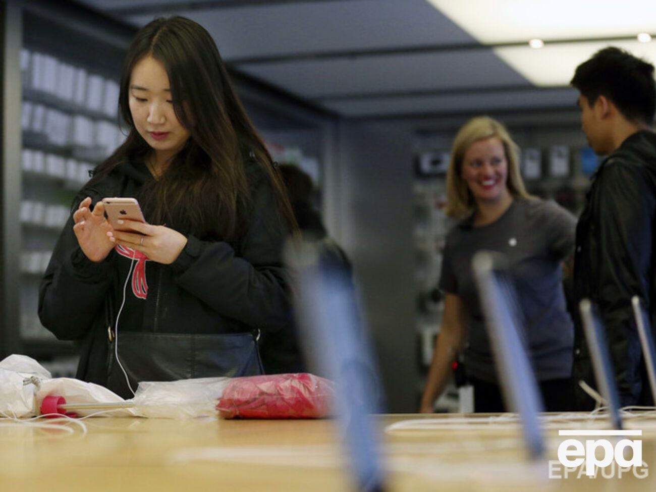 Хакеры научились взламывать&nbsp;iPhone через голосового помощника