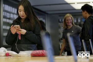 Хакеры научились взламывать iPhone через голосового помощника