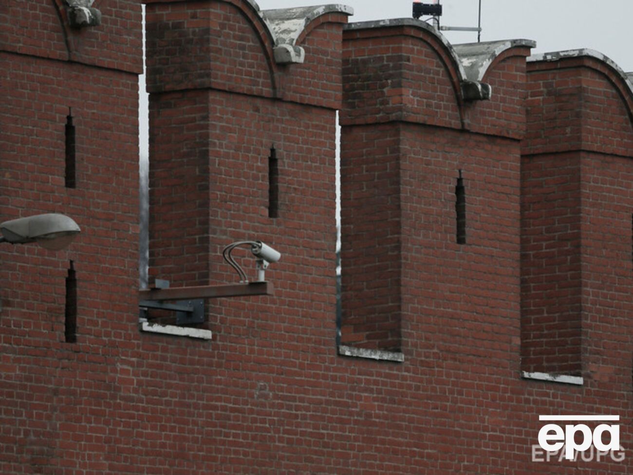 Гудков: Сразу после убийства Немцова были сделаны фотографии, на которых видны камеры кругового обзора, установленные на башнях Кремля