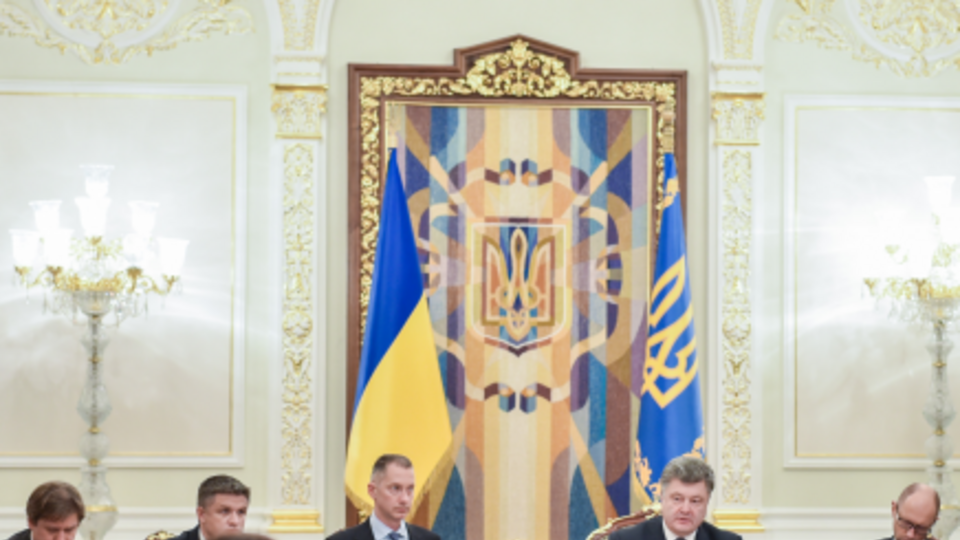 Порошенко призвал нардепов отменить депутатскую неприкосновенность: Вы записали это в коалиционное соглашение. Найдите в себе мужество и примите это решение