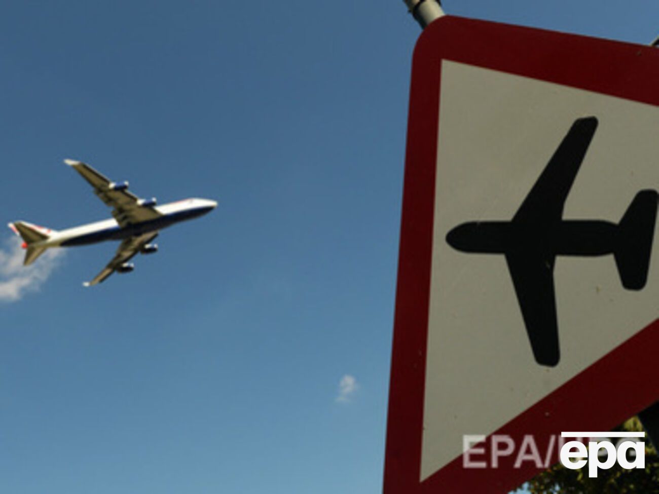 За полеты над Крымом Россия должна Украине 646 млн грн