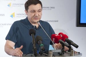 Тымчук: Вооружения калибром больше 100 мм не отвели, но уже договорились, что будем отводить менее 100 мм