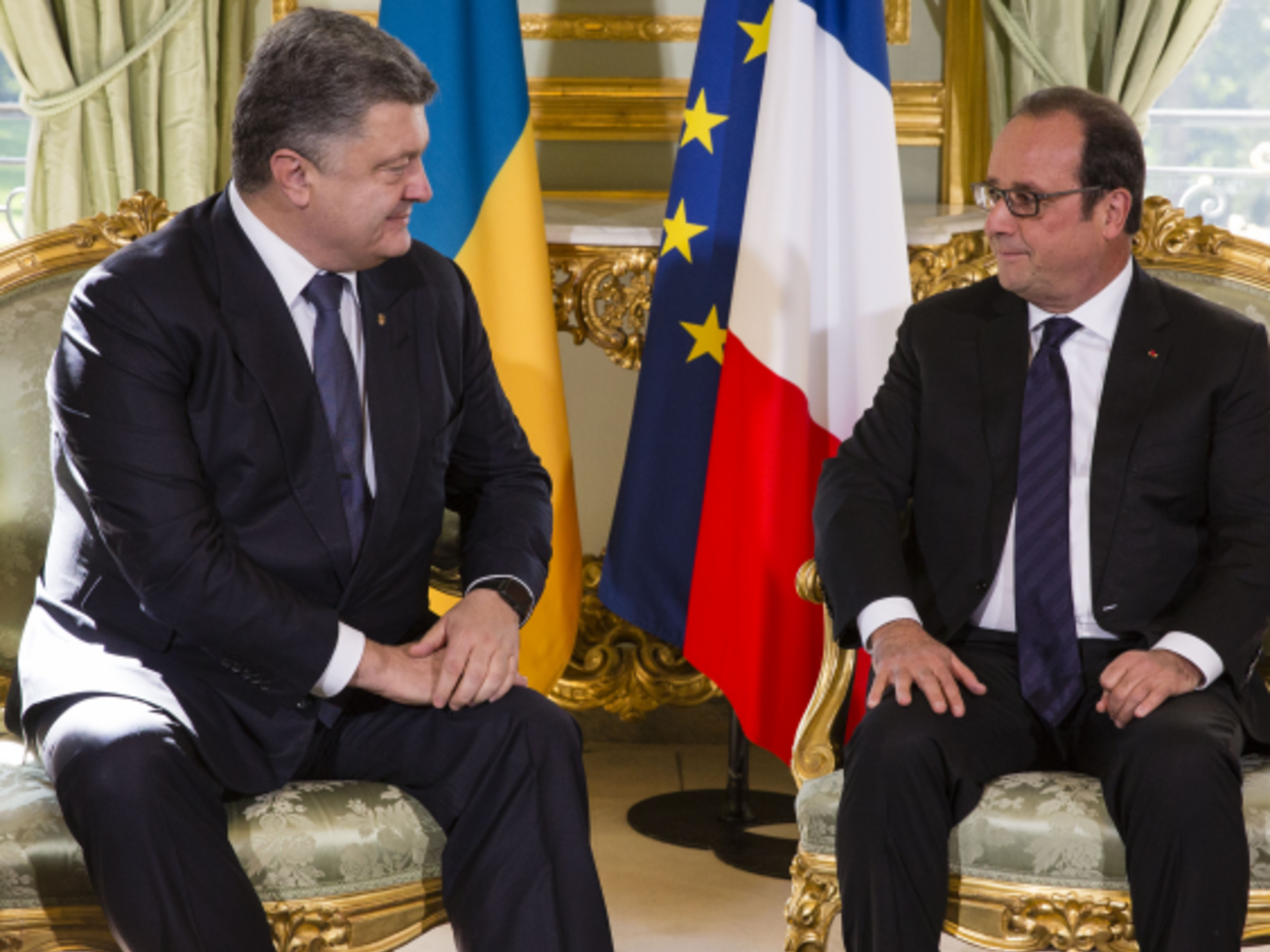 Президенты Украины и Франции обсудили ситуацию на оккупированных территориях и скоординировали свои позиции перед началом переговоров в нормандском формате