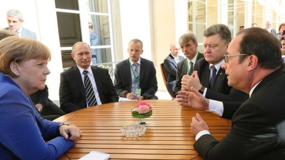Переговоры проходят в закрытом формате