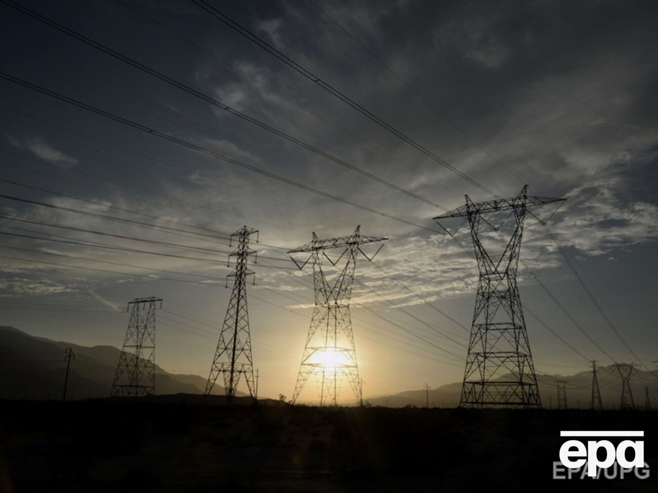 Украина возобновила поставки электроэнергии в Польшу