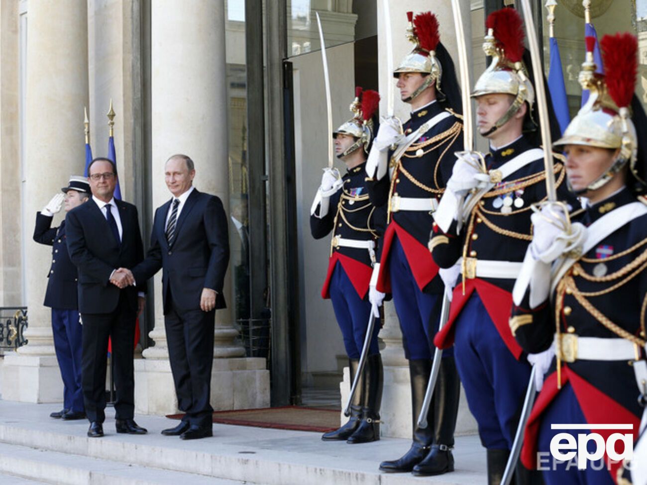 Переговоры в Париже все еще продолжаются