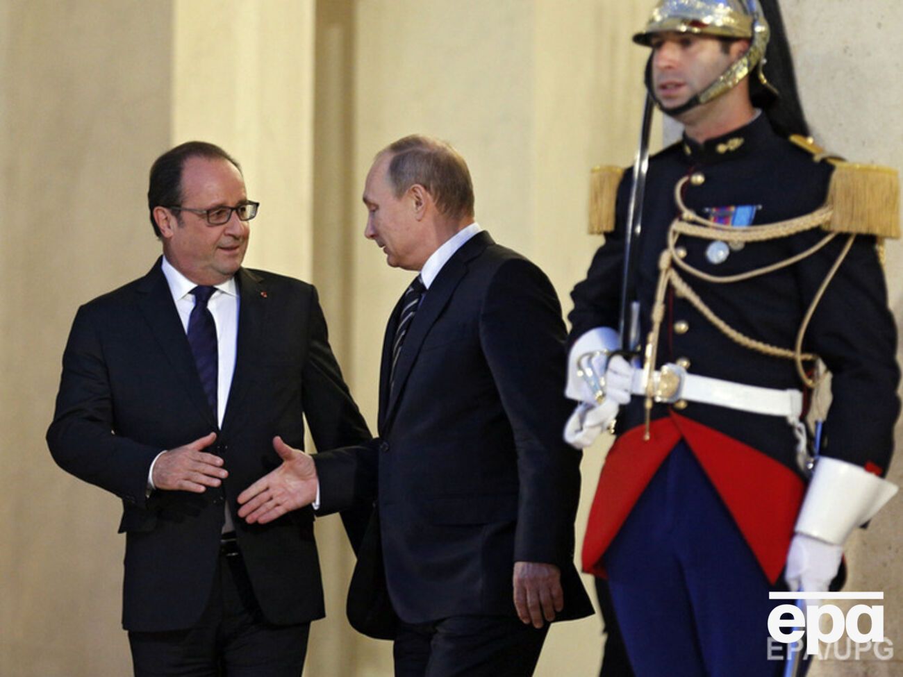 Олланд заявил, что удары в Сирии нужно наносить только по ИГИЛ