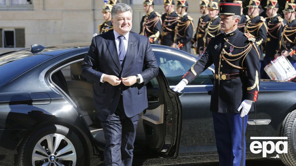 Президент Петр Порошенко посетил Париж, где принял участие в переговорах "Нормандской четверки"