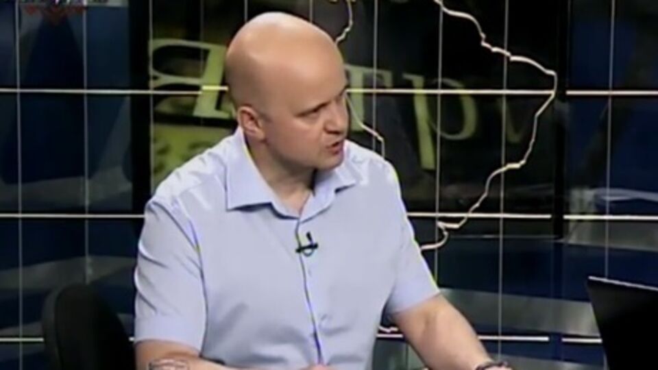 Неопознанные тела 400 украинских бойцов не могут забрать и похоронить, так как они находятся на территориях, контролируемых террористами, рассказал Тандит