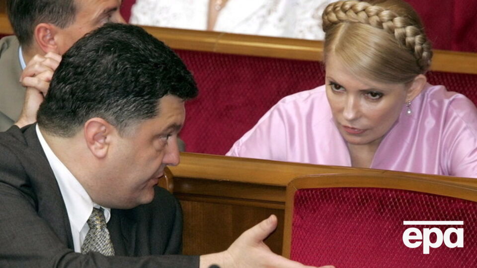 Во второй тур гипотетических президентских выборов в октябре вместе с действующим президентом, скорее всего, вышла бы Юлия Тимошенко, говорят социологи