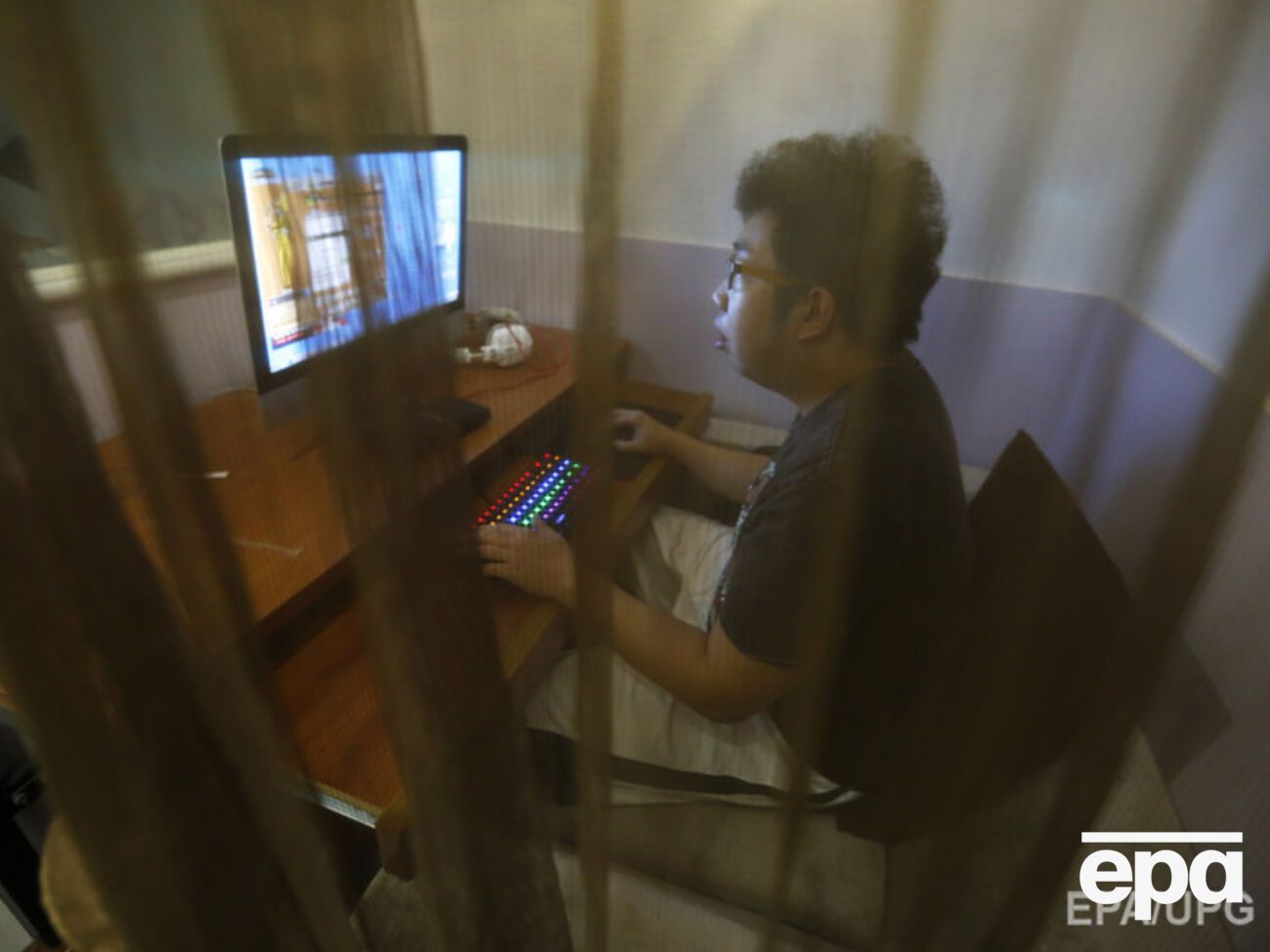 Власти Китая вводят новые ограничения для пользователей интернета