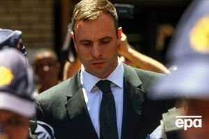 Писториуса отпустили под домашний арест на день раньше установленного срока