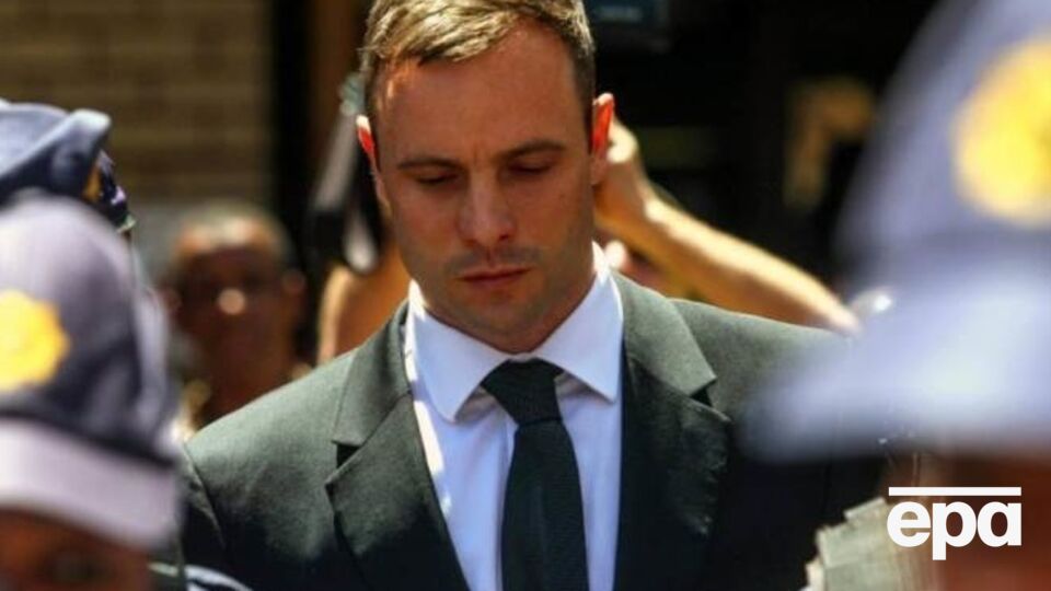 Писториуса отпустили под домашний арест на день раньше установленного срока