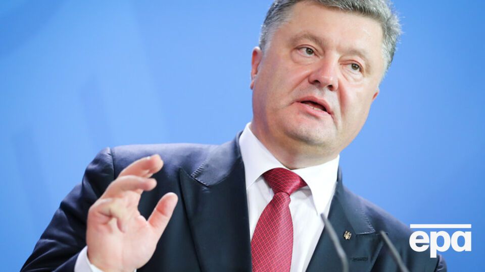 Порошенко призвал Раду рассмотреть варианты прекращения действия депутатского мандата