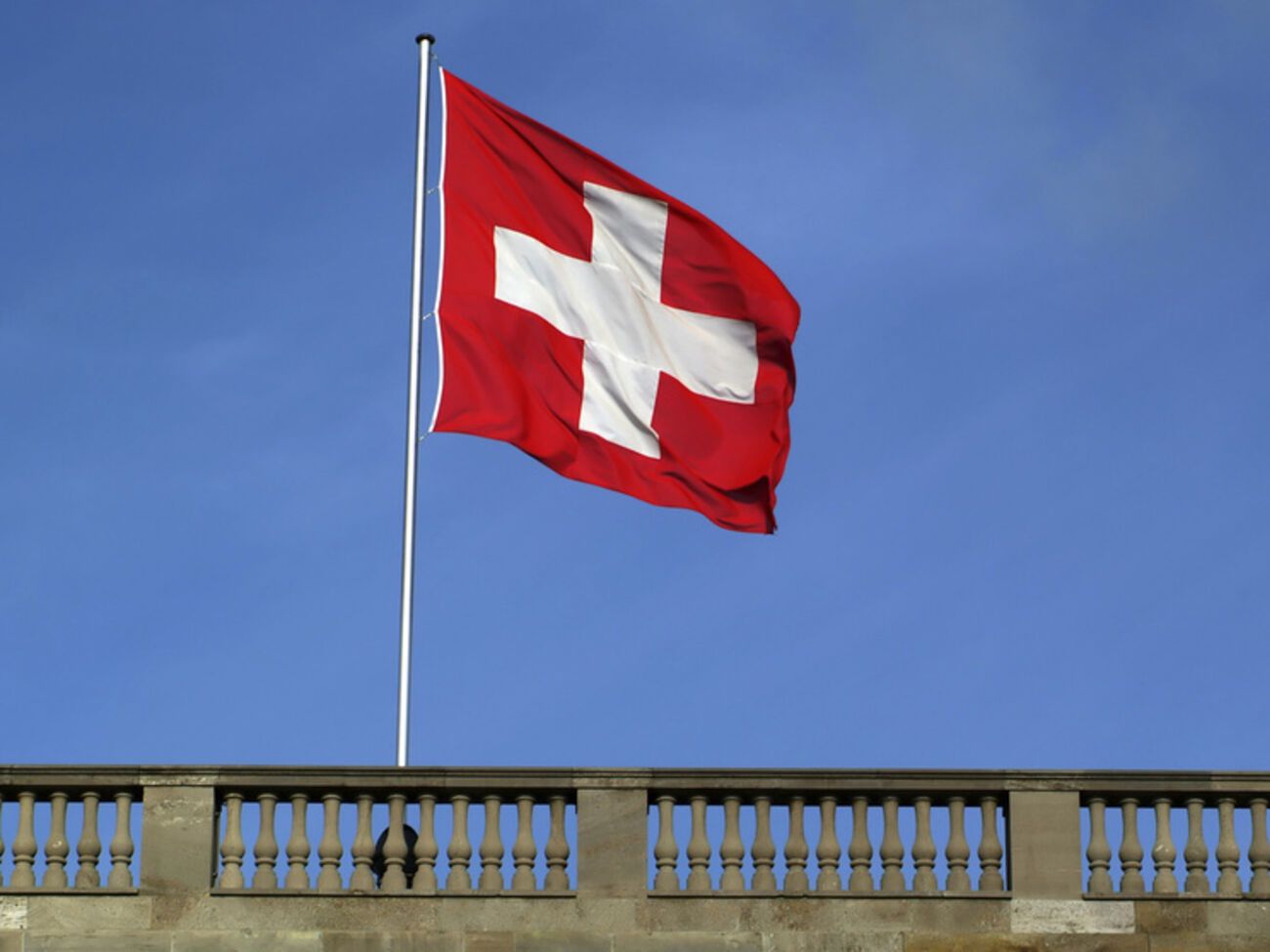 Швейцария готовит объяснения после инцидента с самолетом делегации России