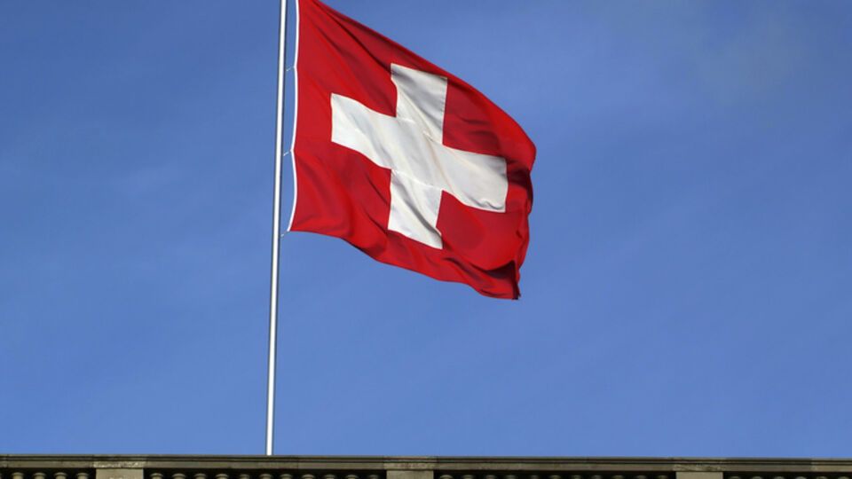 Швейцария готовит объяснения после инцидента с самолетом делегации России