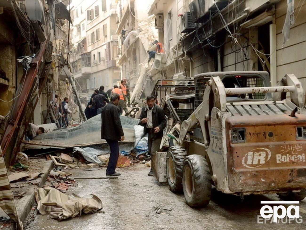 Подразделения армии Асада при поддержке авиации РФ продолжают наступление